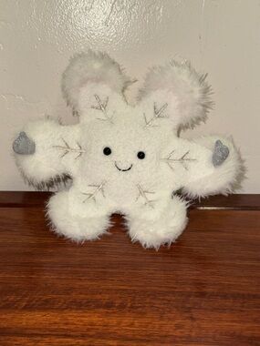 Jellycat Amuseables Snowflake— NWT (RETIRED)